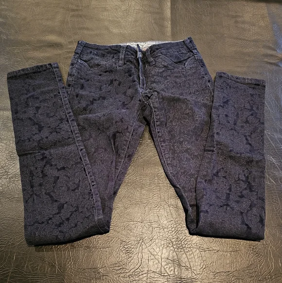 Parasuco Blue Patterned Jeans - Picture 5 of 13